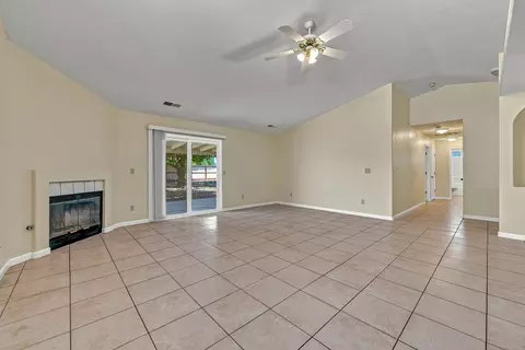 Living - 2554 Hays Dr, Merced, CA 95348 photo 3 of 4