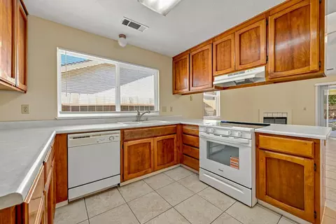 Kitchen - 2554 Hays Dr, Merced, CA 95348 photo 2 of 2