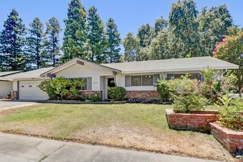 9030 El Oro Plaza Dr, Elk Grove, CA 95624