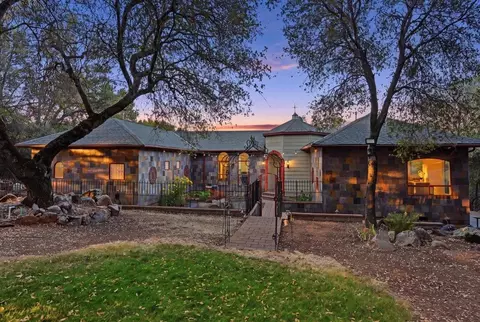 15873 Woodlake Ct, Grass Valley, CA 95949