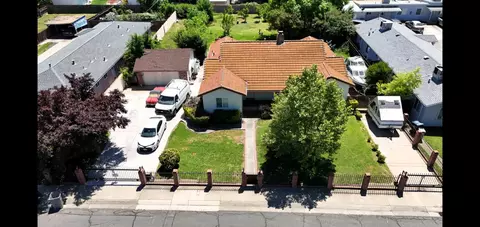2076 20th Ave, Sacramento, CA 95822