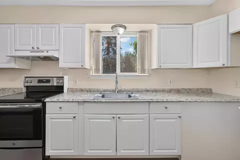 Kitchen - 9882 La Porte Rd, Challenge, CA 95925 photo 3 of 3