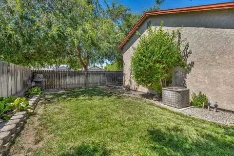 Exterior - 3512 Black Eagle Dr, Antelope, CA 95843 photo 6 of 7