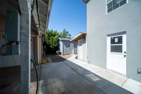 Exterior - 4583 E Harvest Rd, Acampo, CA 95220 photo 2 of 6