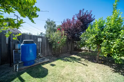 Exterior - 4583 E Harvest Rd, Acampo, CA 95220 photo 5 of 6