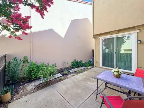 Exterior - 3661 Verona Ter, Davis, CA 95618 photo 4 of 5