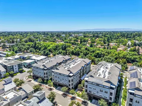 View/Area - 1661 Spring St #421, Davis, CA 95616 photo 7 of 18