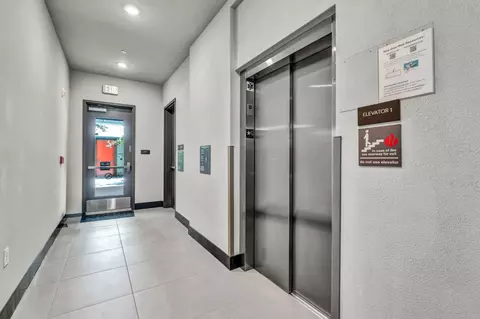 Entry Way - 1661 Spring St #421, Davis, CA 95616 photo 2 of 2
