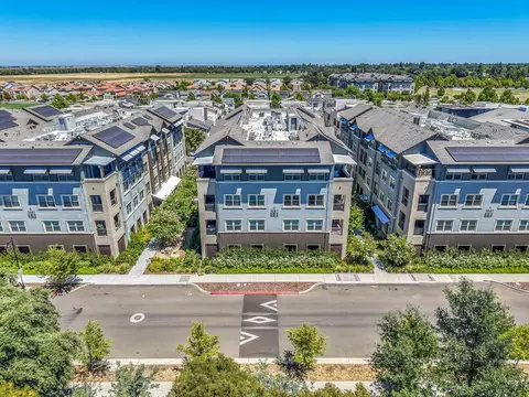 View/Area - 1661 Spring St #421, Davis, CA 95616 photo 16 of 18