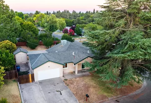 5400 Essex Ct, Fair Oaks, CA 95628