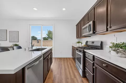 Kitchen - 4083 Mcalister Ct, Olivehurst, CA 95961 photo 3 of 5