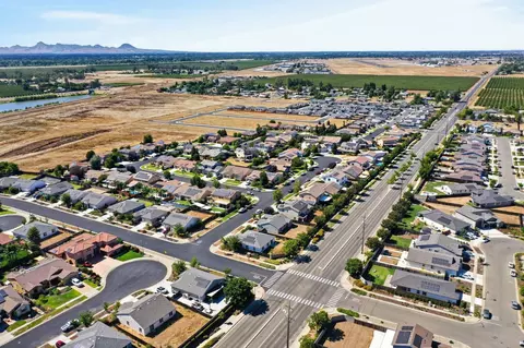 View/Area - 4083 Mcalister Ct, Olivehurst, CA 95961 photo 5 of 7