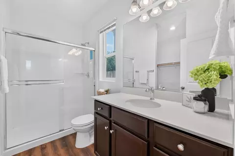 Bath - 4083 Mcalister Ct, Olivehurst, CA 95961 photo 1 of 5