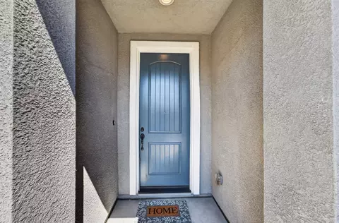 Entry Way - 4083 Mcalister Ct, Olivehurst, CA 95961 photo 1 of 9