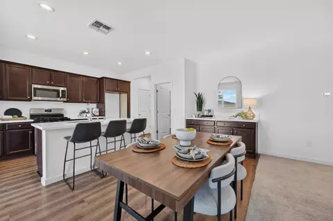 Dining - 4083 Mcalister Ct, Olivehurst, CA 95961 photo 2 of 2