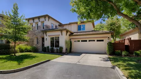 2128 Sterling Dr #55, Rocklin, CA 95765