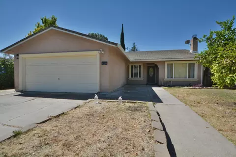 1218 Fleetwood Way, Stockton, CA 95210