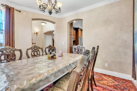 Dining - 6009 Roswitha Ct, Carmichael, CA 95608 photo 2 of 2