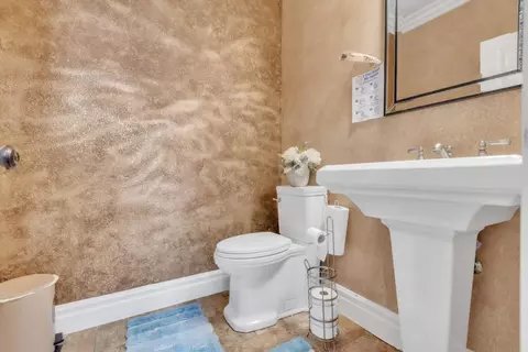Bath - 6009 Roswitha Ct, Carmichael, CA 95608 photo 1 of 2