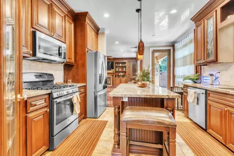 Kitchen - 6009 Roswitha Ct, Carmichael, CA 95608 photo 1 of 4