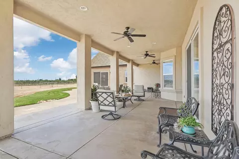 Exterior - 12967 N Garnero Rd, Lodi, CA 95240 photo 10 of 27