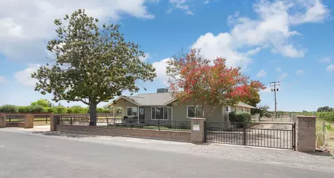 Exterior - 12967 N Garnero Rd, Lodi, CA 95240 photo 1 of 27
