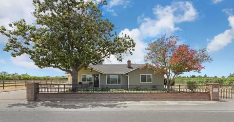 Exterior - 12967 N Garnero Rd, Lodi, CA 95240 photo 18 of 27