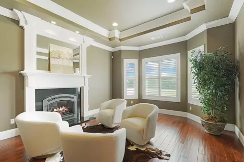 Living - 12967 N Garnero Rd, Lodi, CA 95240 photo 1 of 10