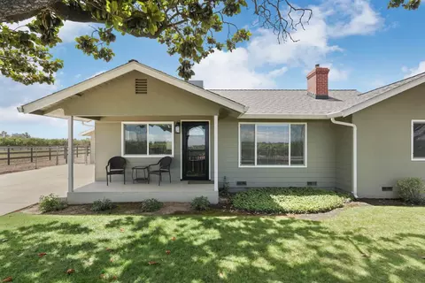 Exterior - 12967 N Garnero Rd, Lodi, CA 95240 photo 20 of 27