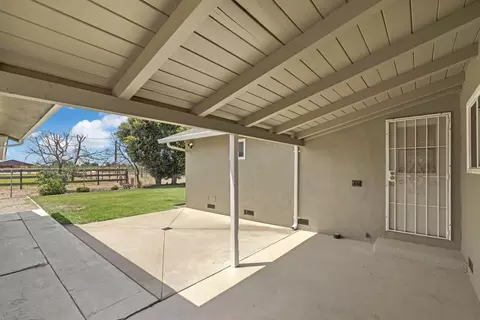 Exterior - 12967 N Garnero Rd, Lodi, CA 95240 photo 21 of 27