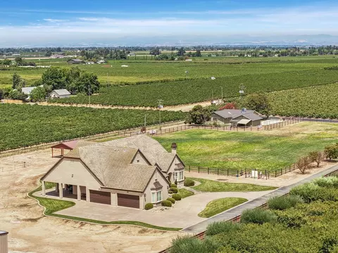 View/Area - 12967 N Garnero Rd, Lodi, CA 95240 photo 9 of 10