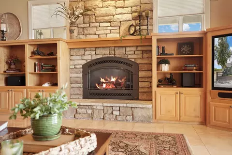 Living - 12967 N Garnero Rd, Lodi, CA 95240 photo 4 of 10