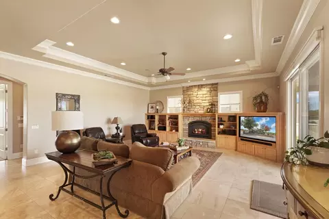 Living - 12967 N Garnero Rd, Lodi, CA 95240 photo 2 of 10
