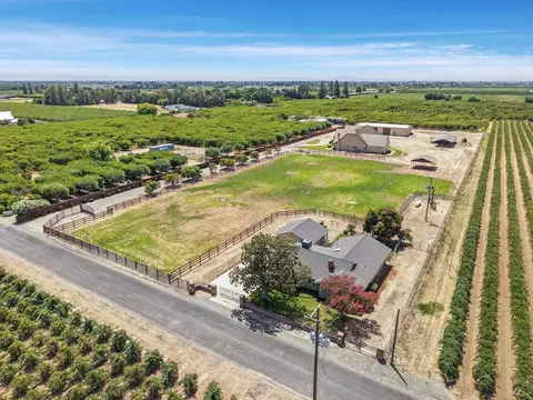 View/Area - 12967 N Garnero Rd, Lodi, CA 95240 photo 4 of 10
