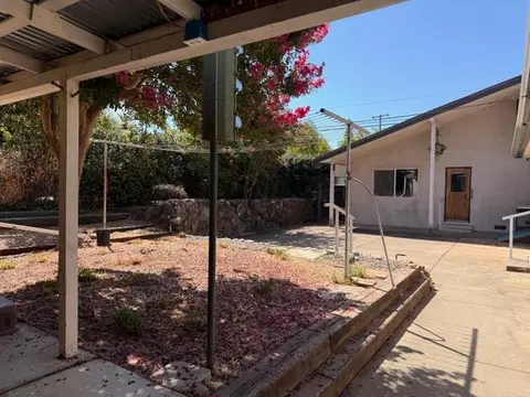 Exterior - 6317 Grant Ave, Carmichael, CA 95608 photo 5 of 8