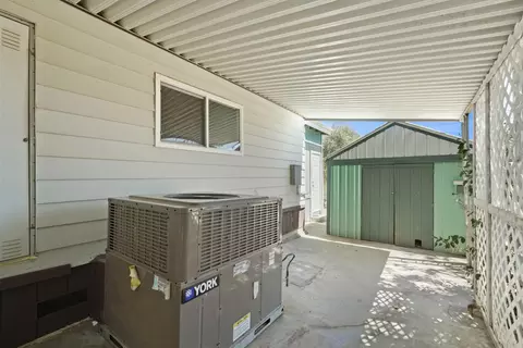 Exterior - 8251 N Waverly Rd, Linden, CA 95236 photo 14 of 26