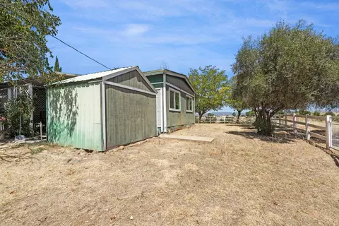Exterior - 8251 N Waverly Rd, Linden, CA 95236 photo 19 of 26