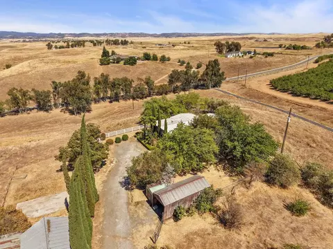 View/Area - 8251 N Waverly Rd, Linden, CA 95236 photo 16 of 23