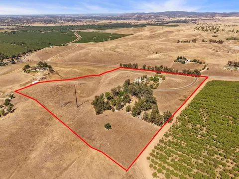 View/Area - 8251 N Waverly Rd, Linden, CA 95236 photo 10 of 23
