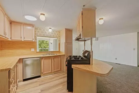 Kitchen - 8251 N Waverly Rd, Linden, CA 95236 photo 1 of 2