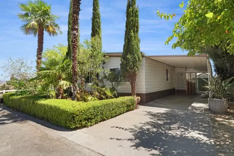 Exterior - 8251 N Waverly Rd, Linden, CA 95236 photo 7 of 26