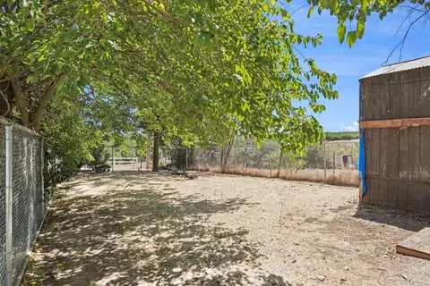 Exterior - 8251 N Waverly Rd, Linden, CA 95236 photo 21 of 26