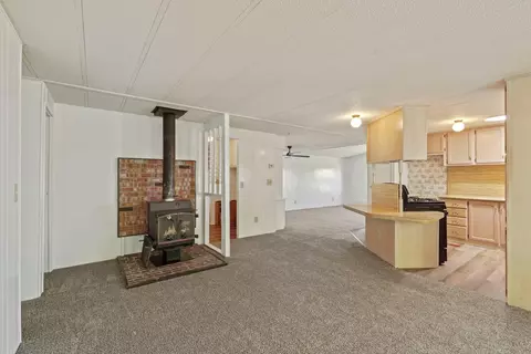 Living - 8251 N Waverly Rd, Linden, CA 95236 photo 4 of 9