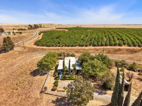 View/Area - 8251 N Waverly Rd, Linden, CA 95236 photo 15 of 23