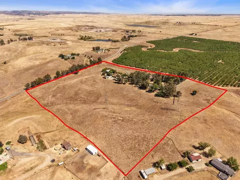 View/Area - 8251 N Waverly Rd, Linden, CA 95236 photo 6 of 23