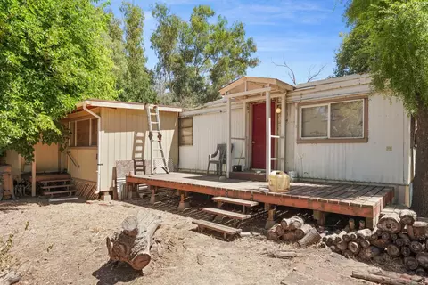 Exterior - 8251 N Waverly Rd, Linden, CA 95236 photo 2 of 26