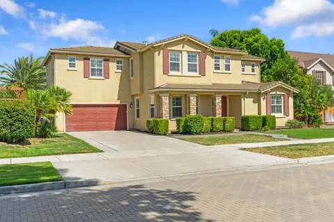 Exterior - 984 Mcveigh Way, Ripon, CA 95366 photo 6 of 7