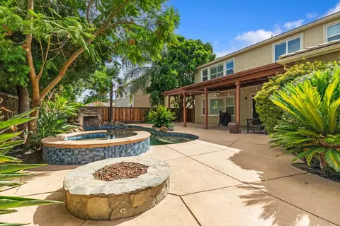 Exterior - 984 Mcveigh Way, Ripon, CA 95366 photo 5 of 7
