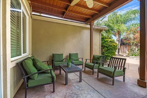 Exterior - 984 Mcveigh Way, Ripon, CA 95366 photo 2 of 7