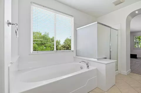 Bath - 984 Mcveigh Way, Ripon, CA 95366 photo 4 of 4